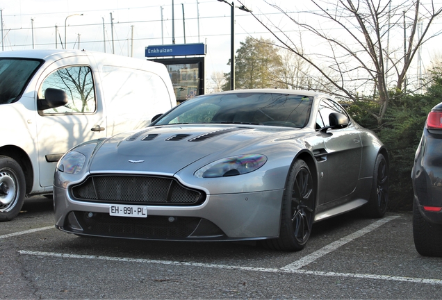 Aston Martin V12 Vantage S