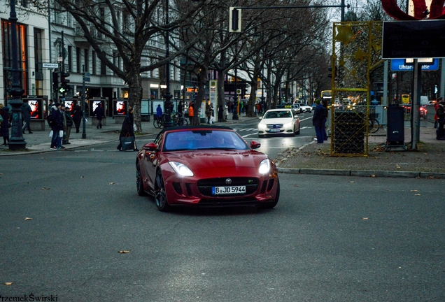 Jaguar F-TYPE R AWD Convertible