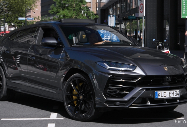 Lamborghini Urus