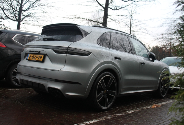 Porsche Cayenne Turbo S E-Hybrid