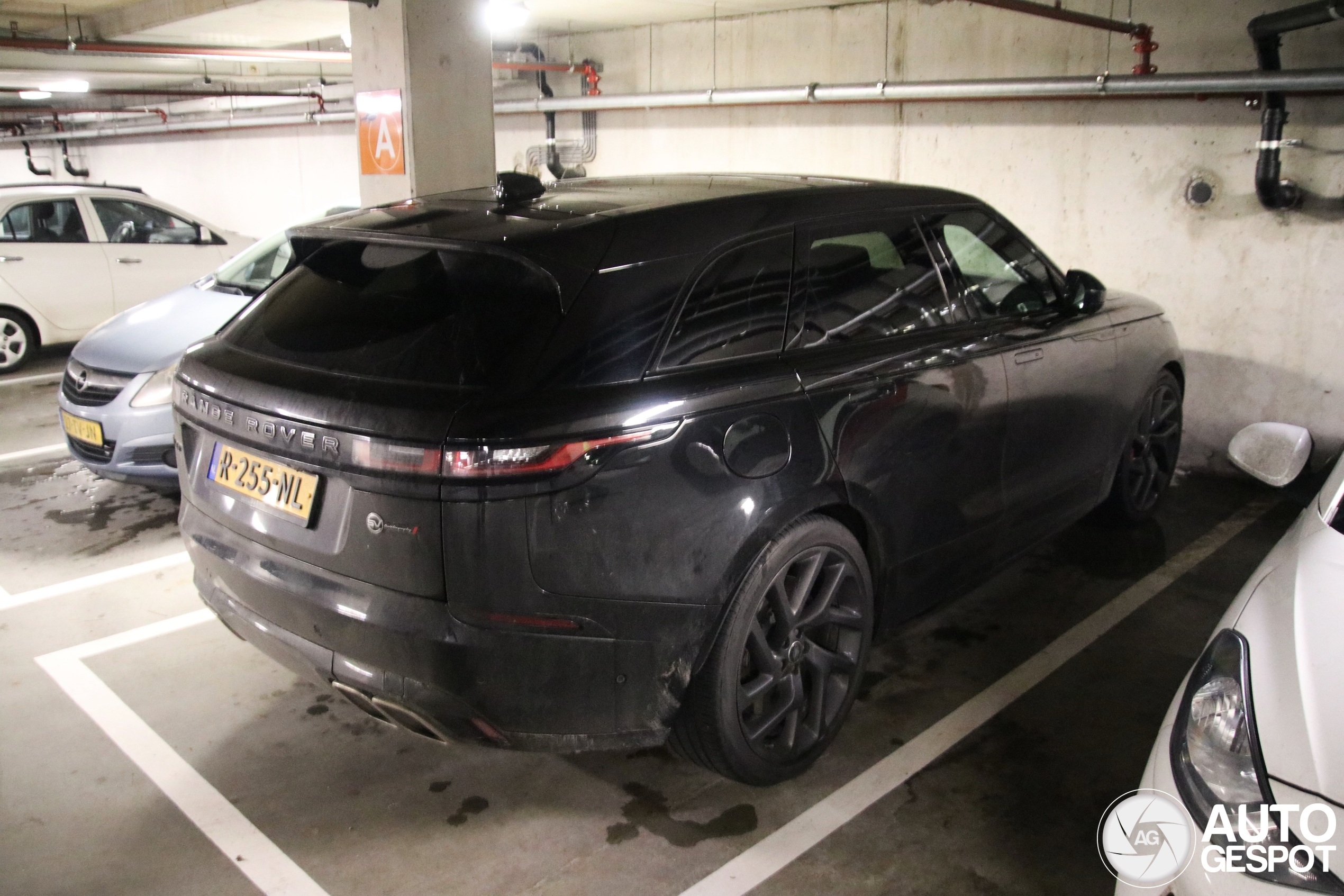 Land Rover Range Rover Velar SVAutobiography