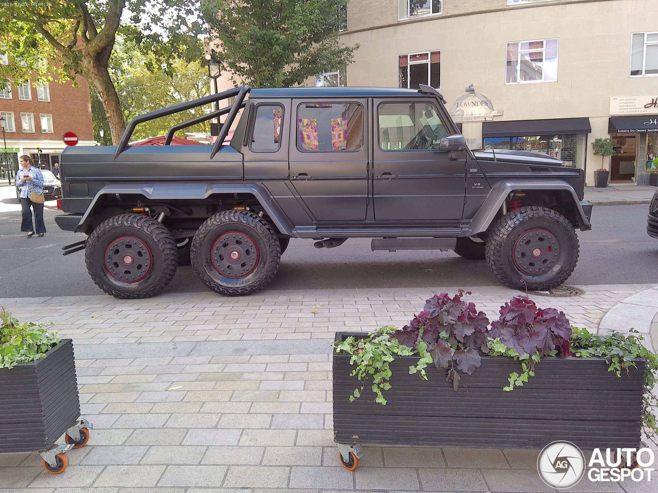 Mercedes-Benz Brabus B63S 700 6x6