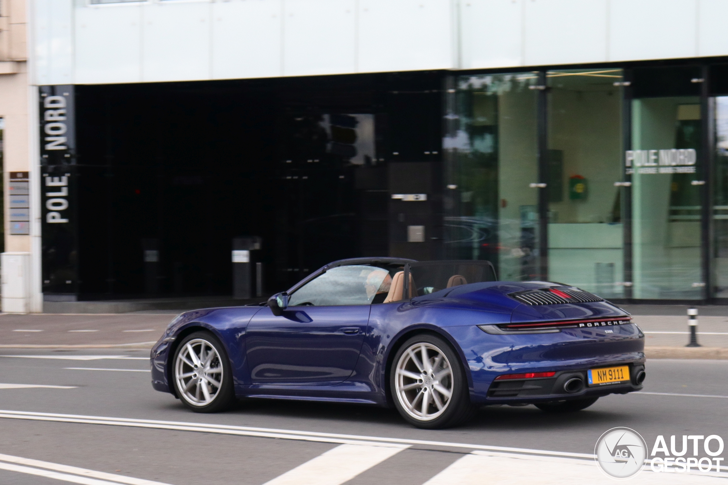 Porsche 992 Carrera 4S Cabriolet