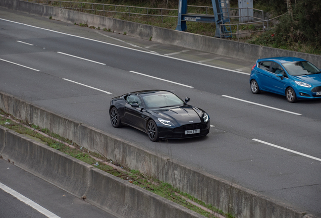 Aston Martin DB11