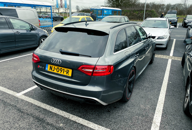 Audi RS4 Avant B8