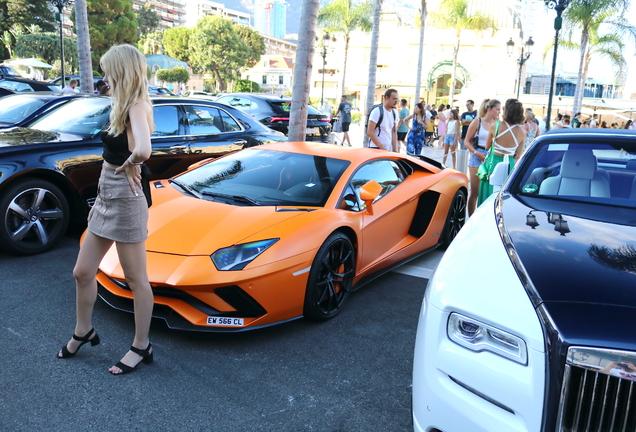 Lamborghini Aventador S LP740-4