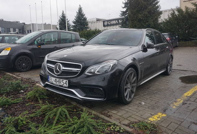 Mercedes-Benz E 63 AMG S W212