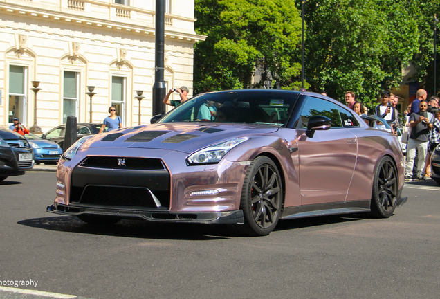 Nissan GT-R 2015