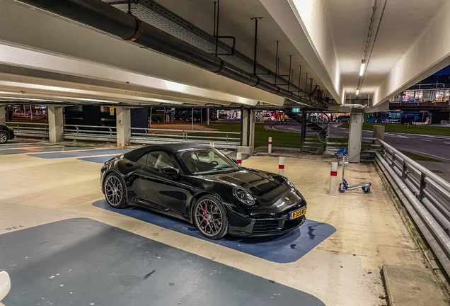 Porsche 992 Carrera S Cabriolet