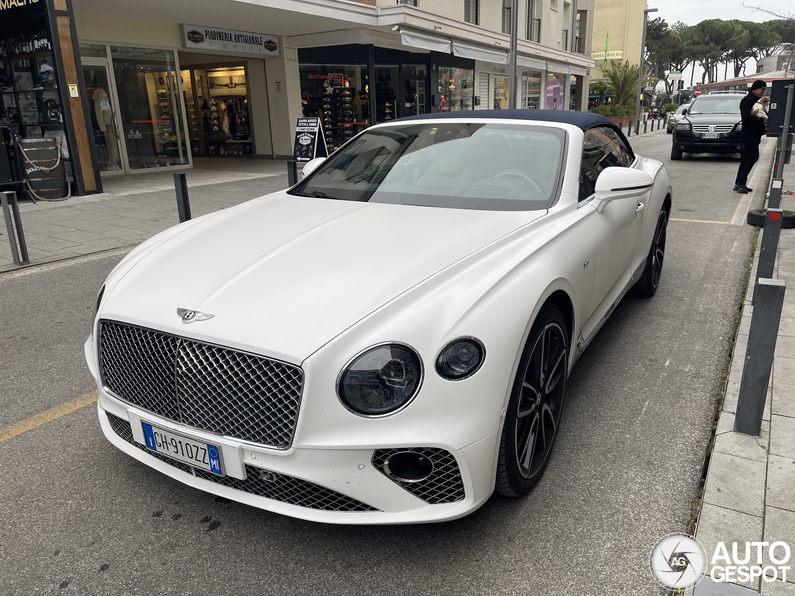 Bentley Continental GTC V8 2020