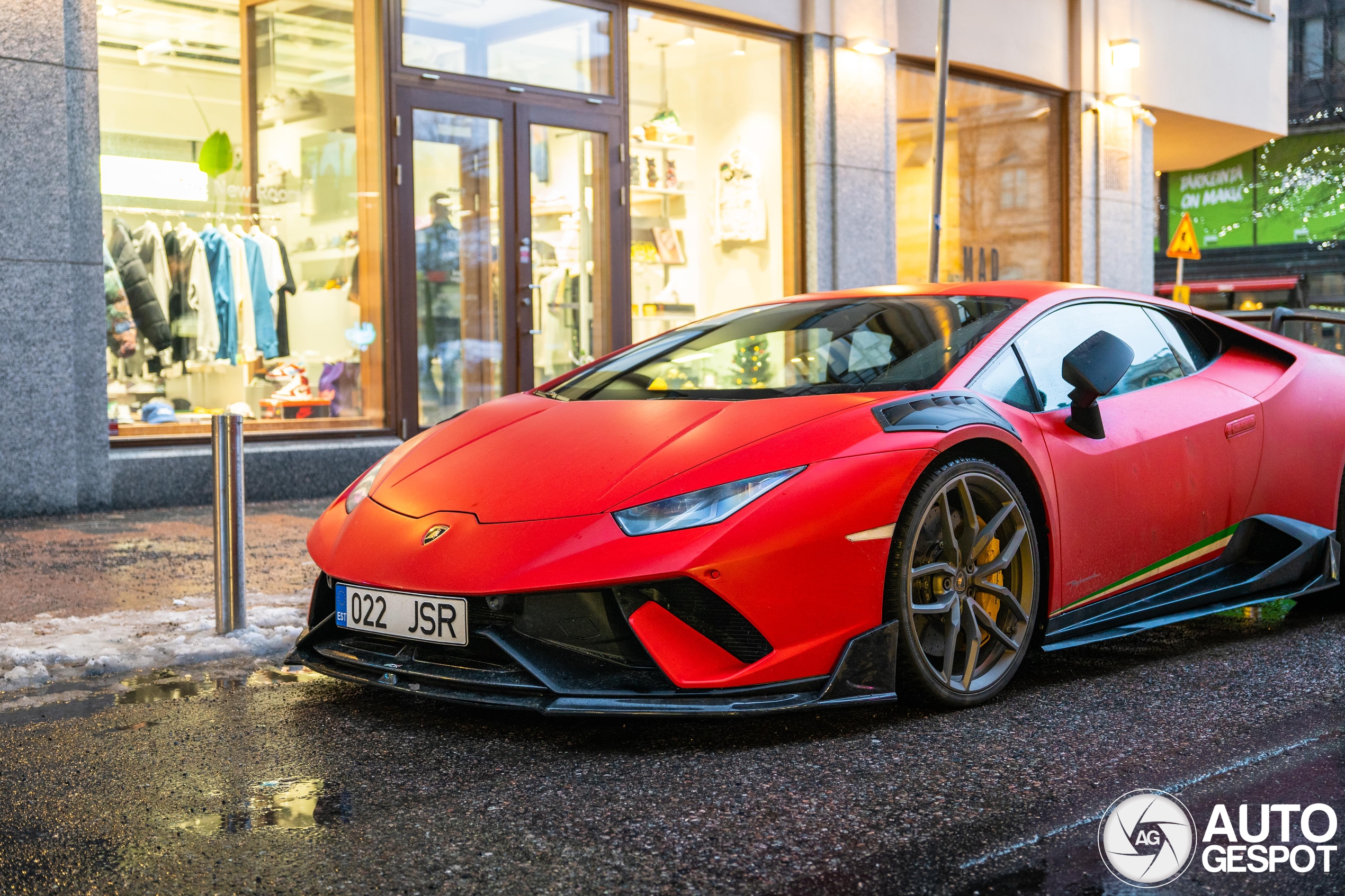 Lamborghini Huracán LP640-4 Performante