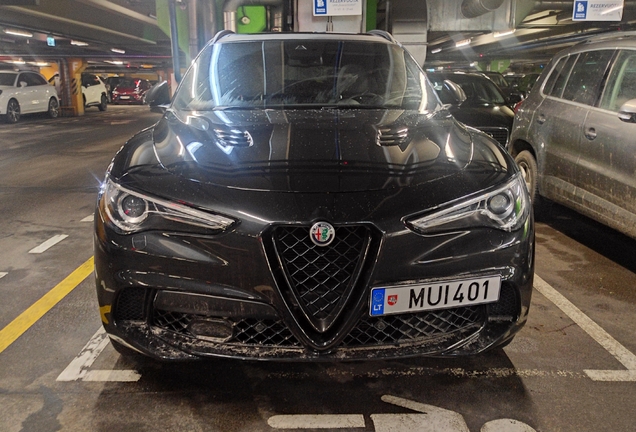 Alfa Romeo Stelvio Quadrifoglio 2020