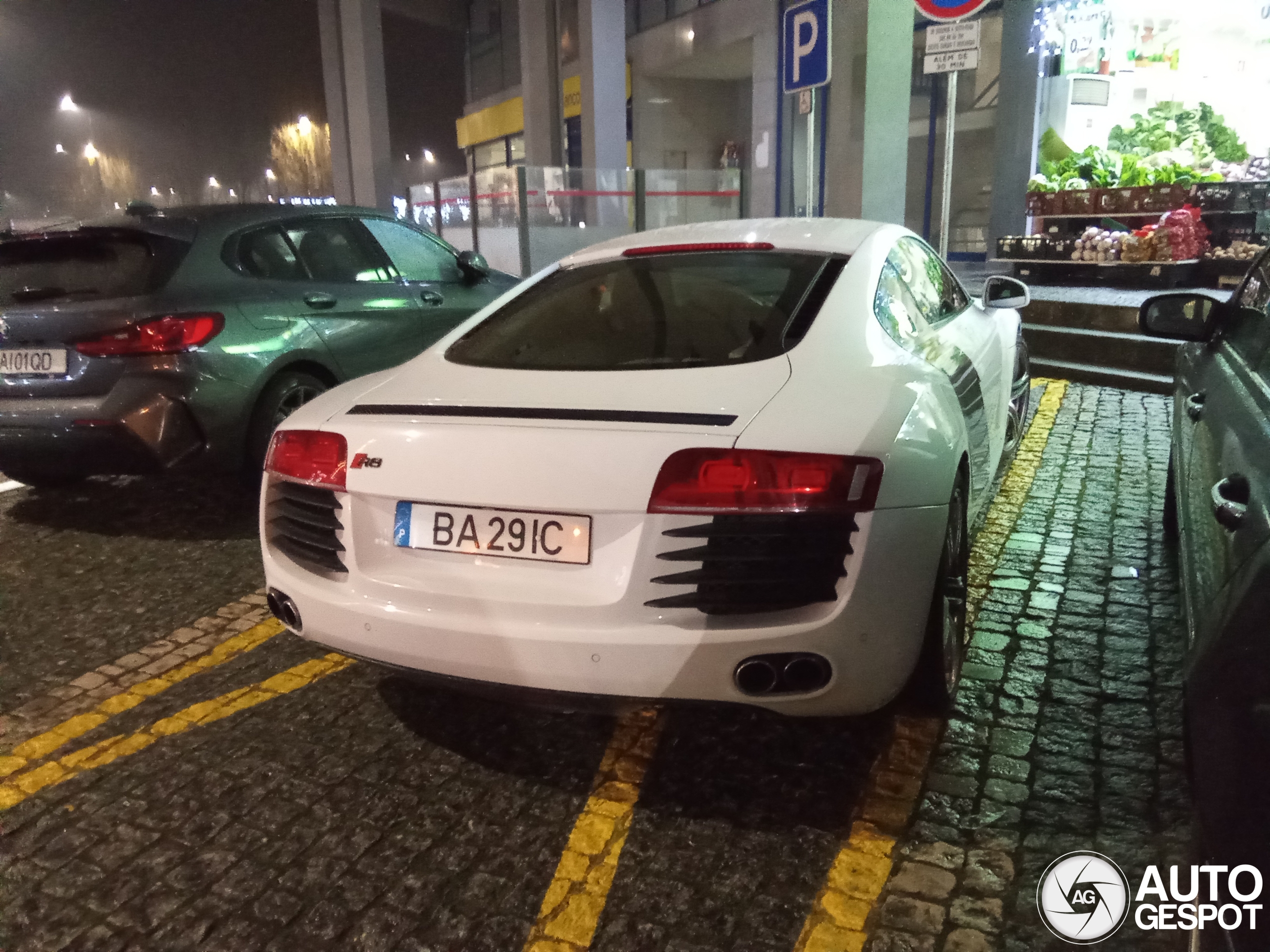 Audi R8