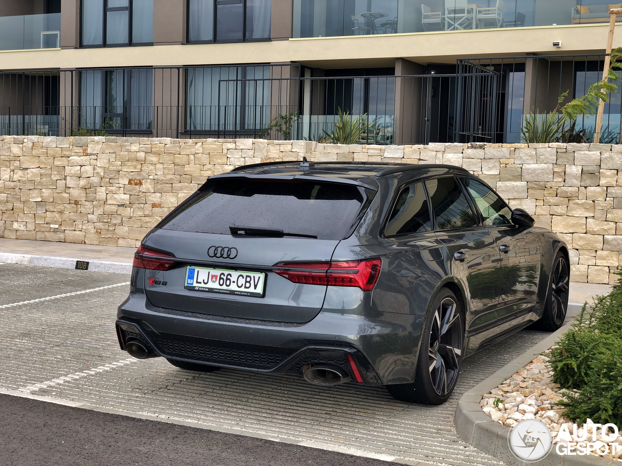 Audi RS6 Avant C8