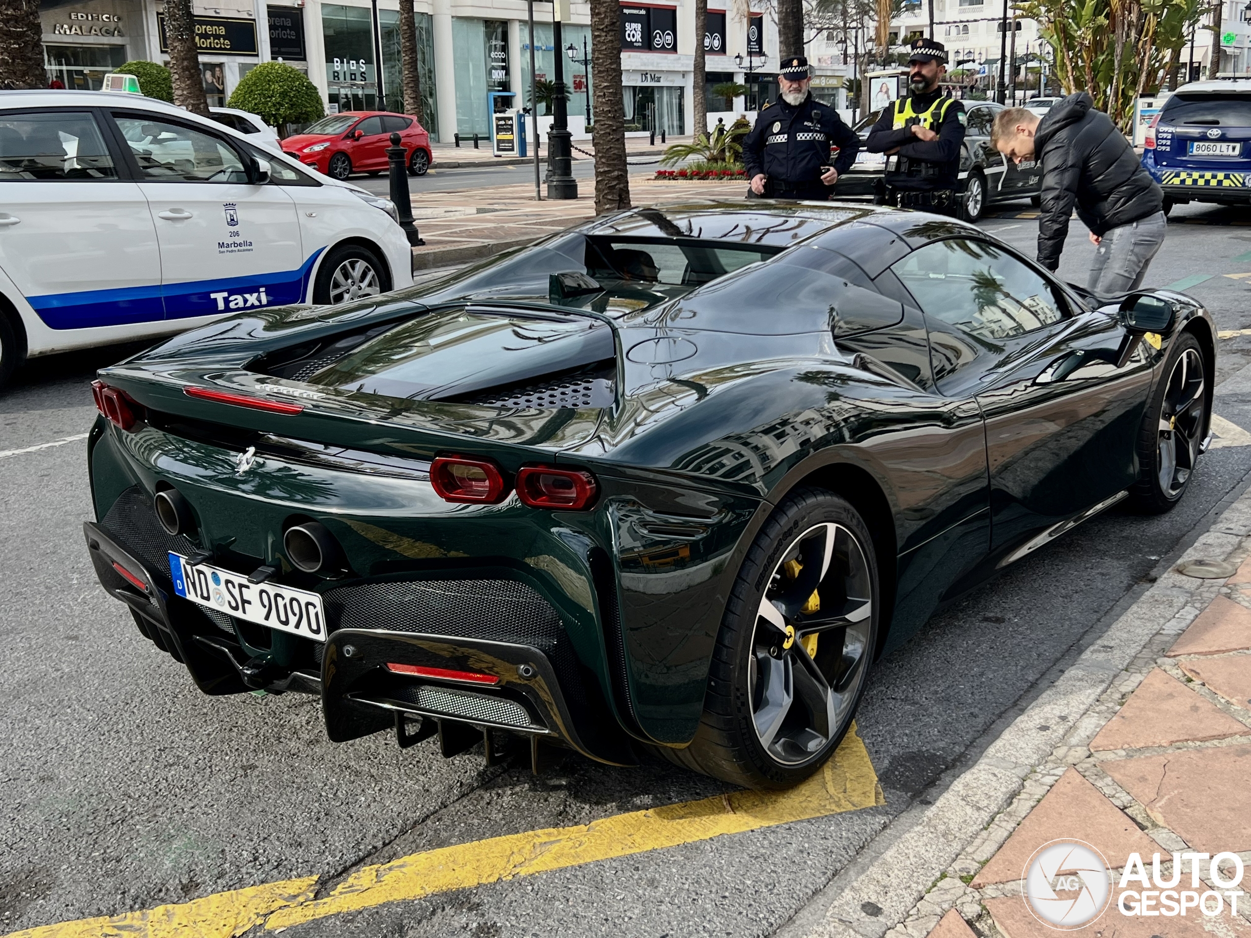 Ferrari SF90 Spider