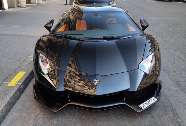 Lamborghini Aventador LP700-4 Roadster