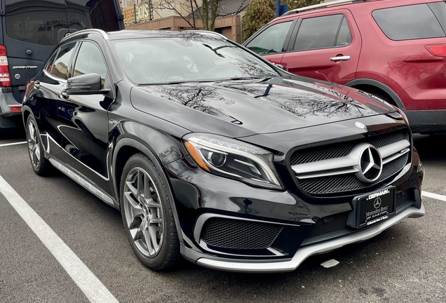 Mercedes-Benz GLA 45 AMG X156