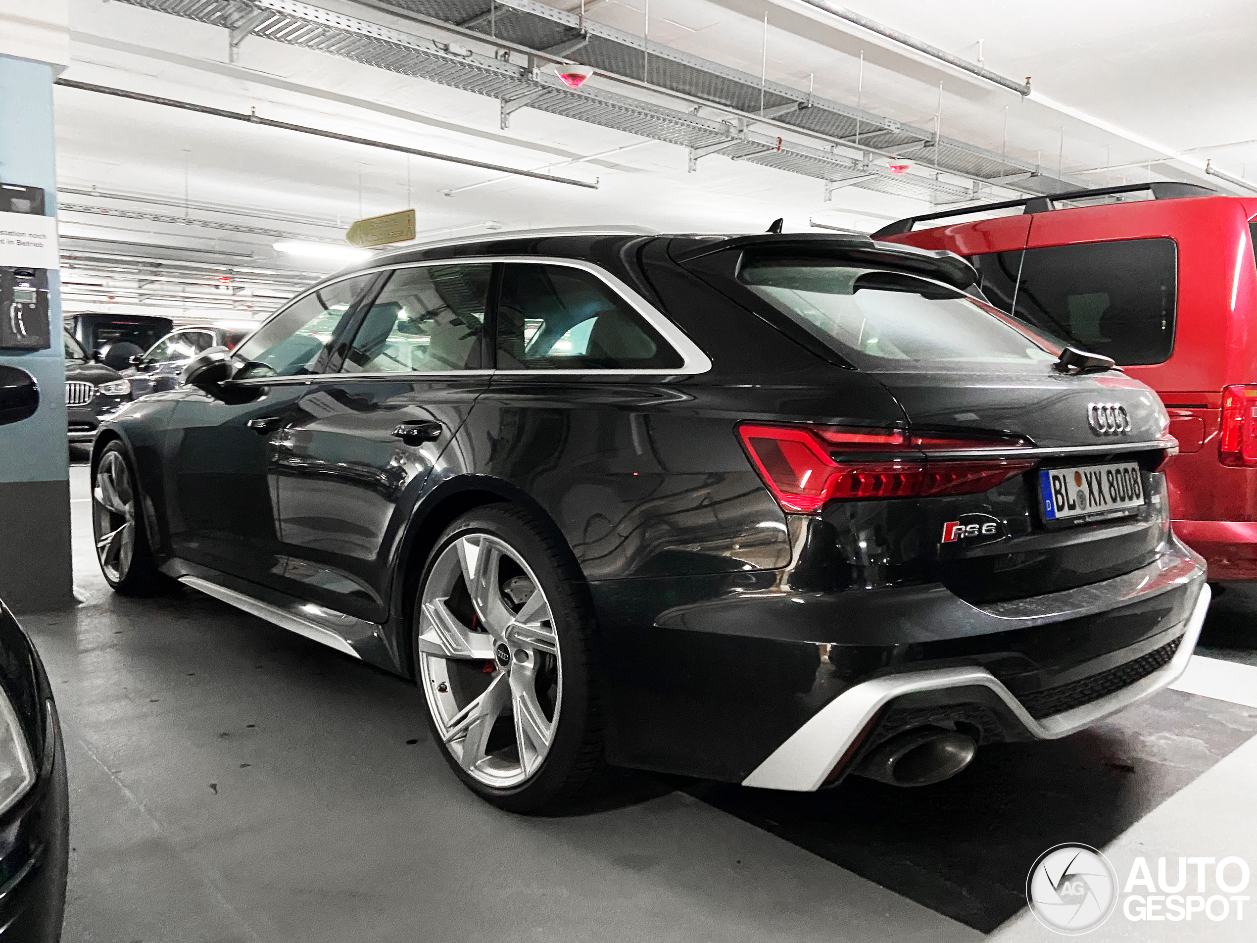 Audi RS6 Avant C8