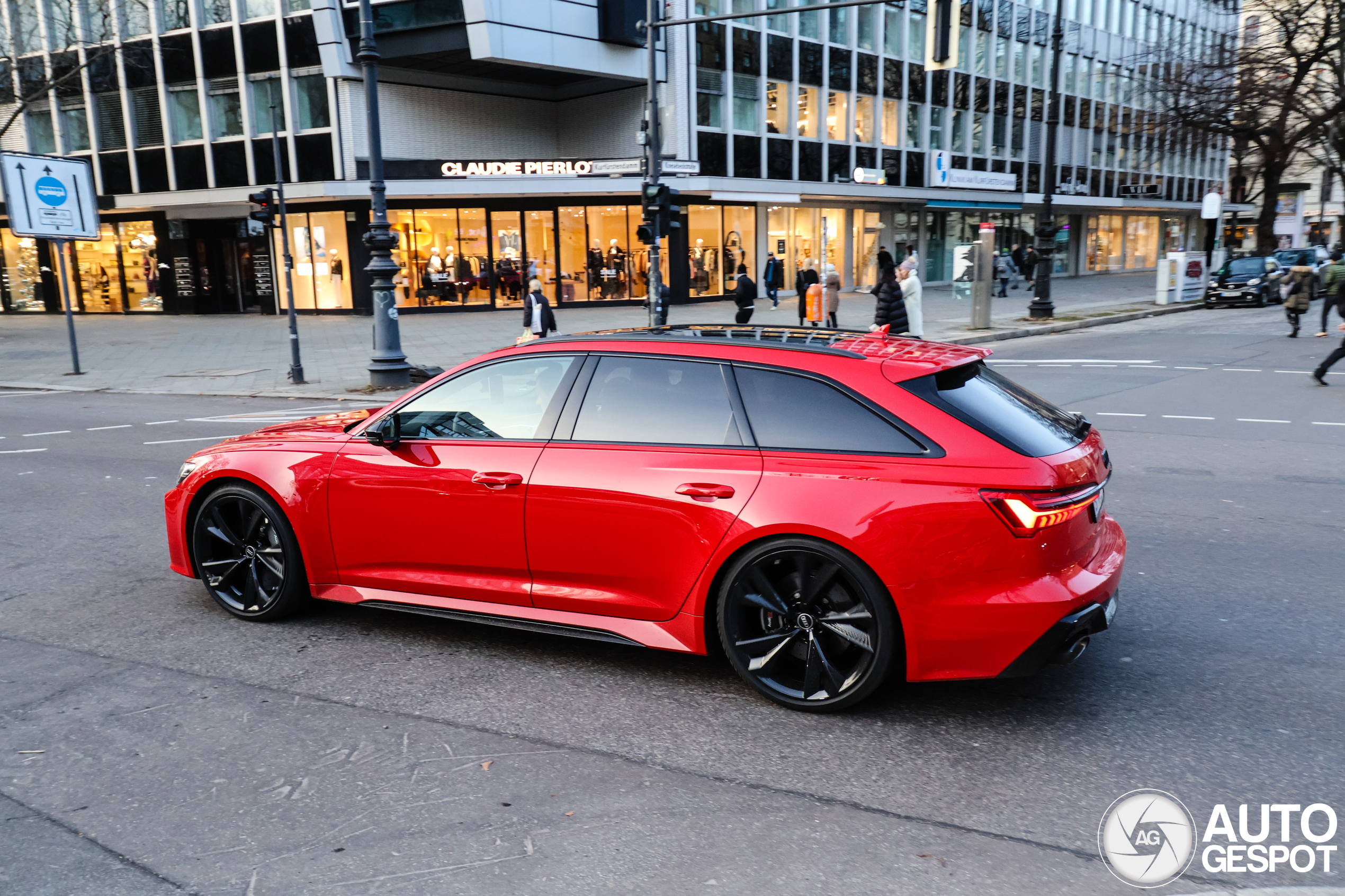 Audi RS6 Avant C8