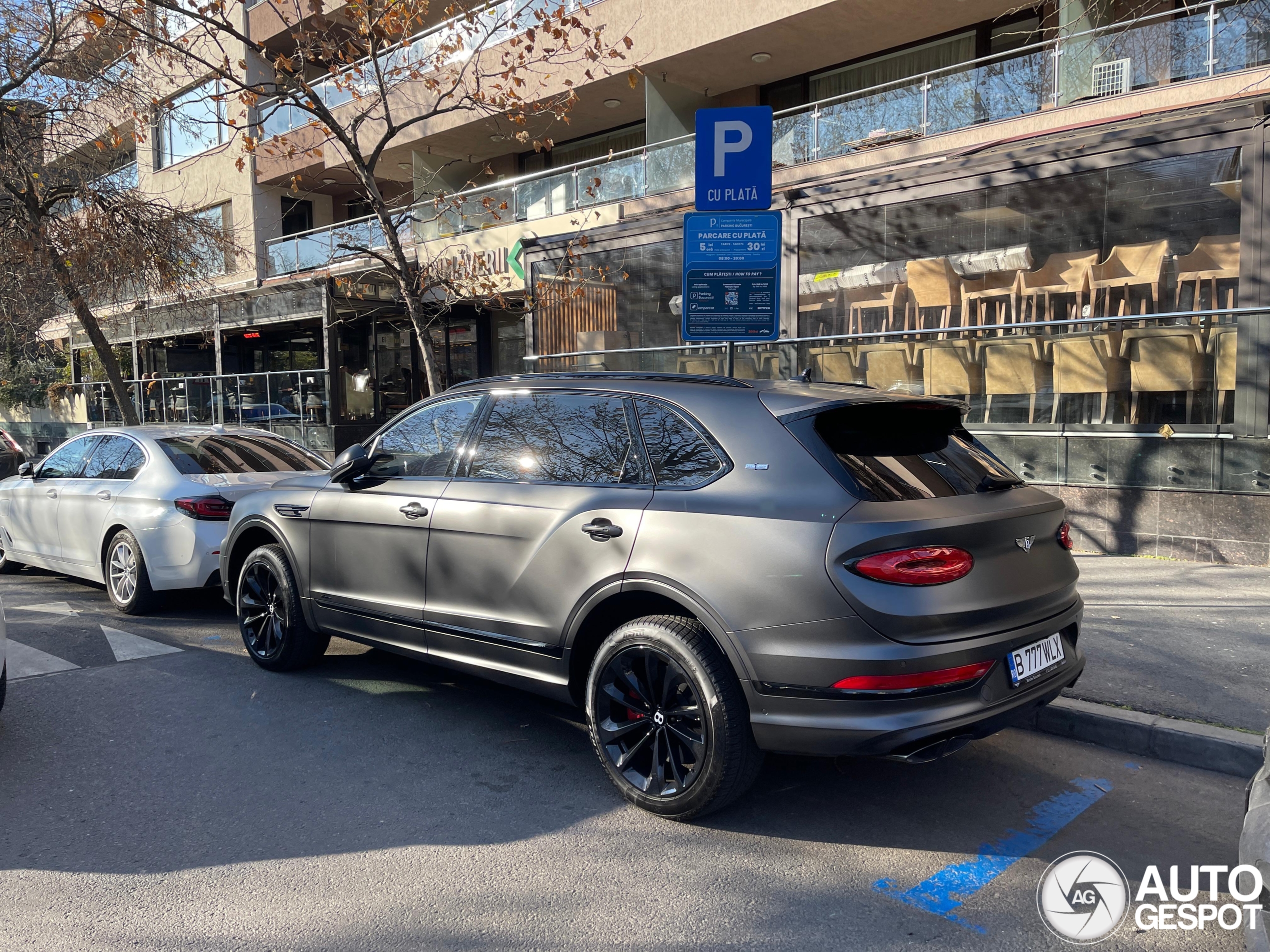 Bentley Bentayga Azure EWB First Edition