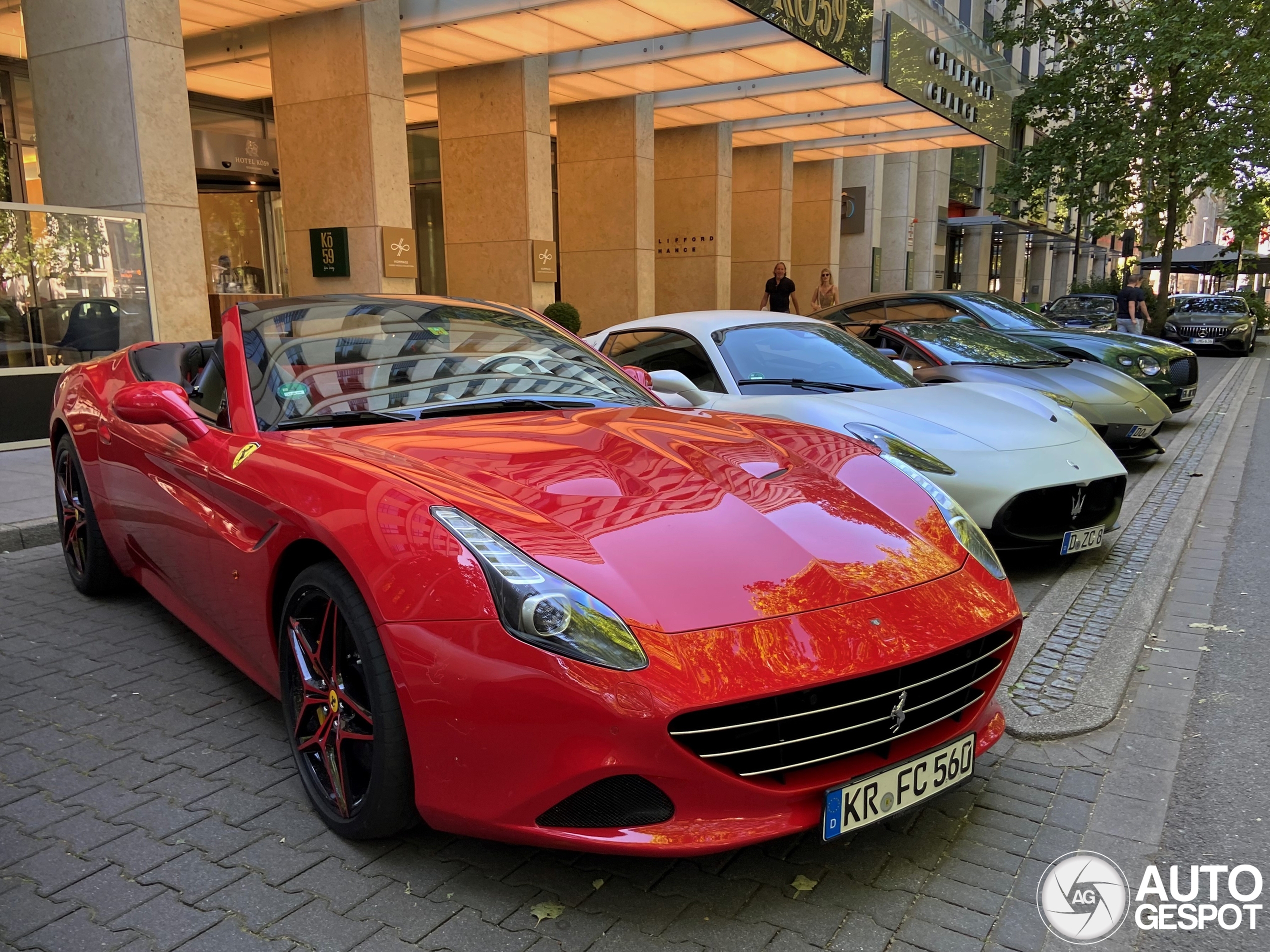 Ferrari California T