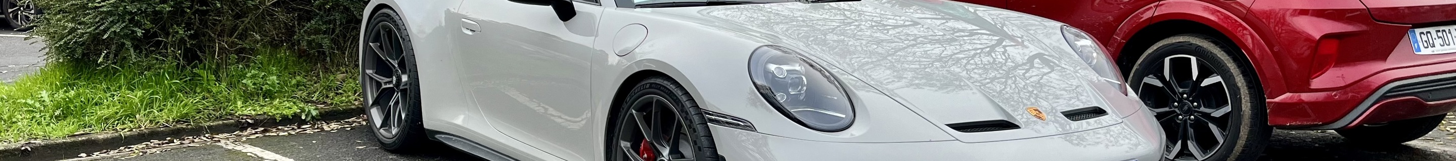 Porsche 992 GT3 Touring