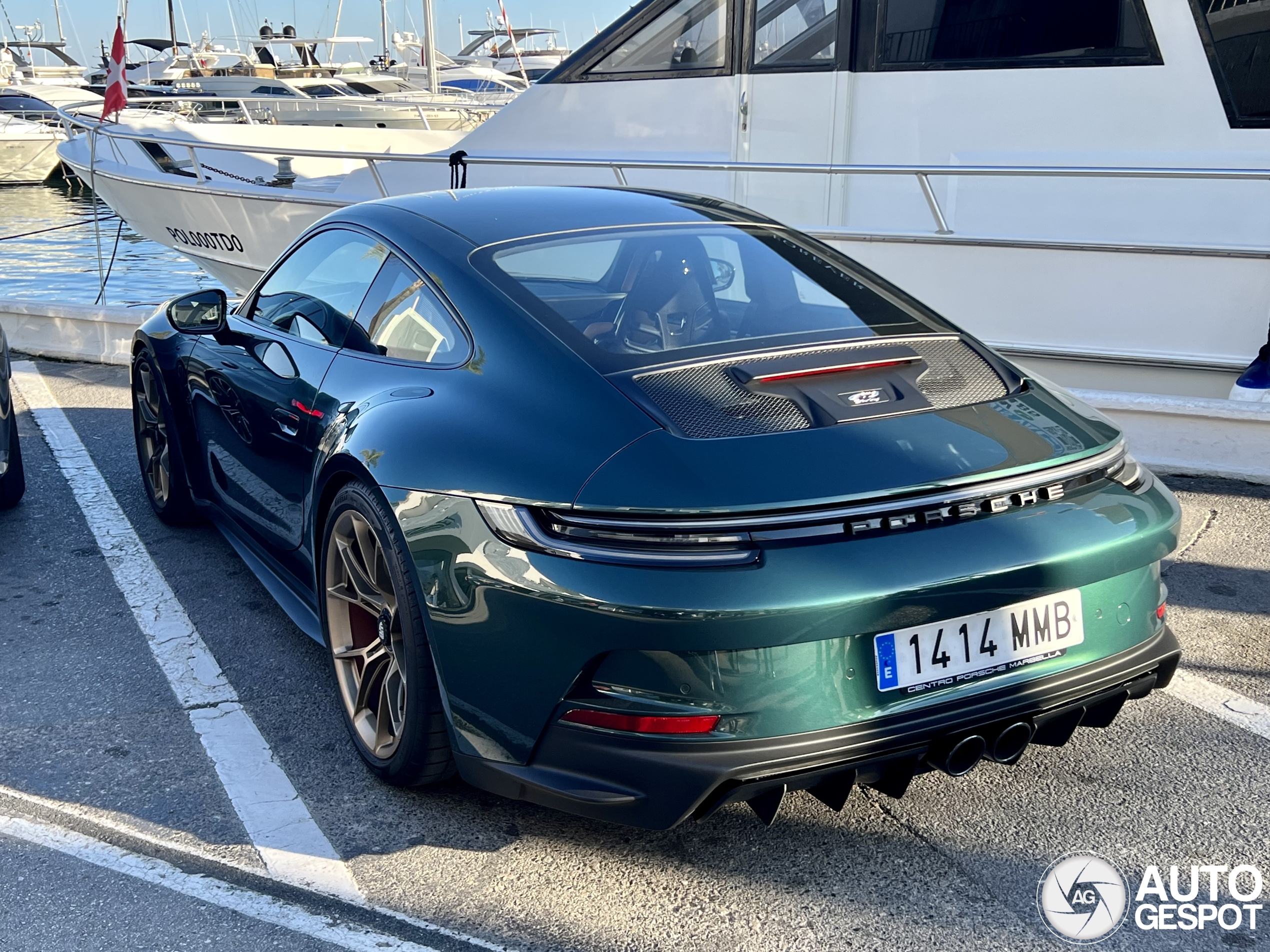 Porsche 992 GT3 Touring