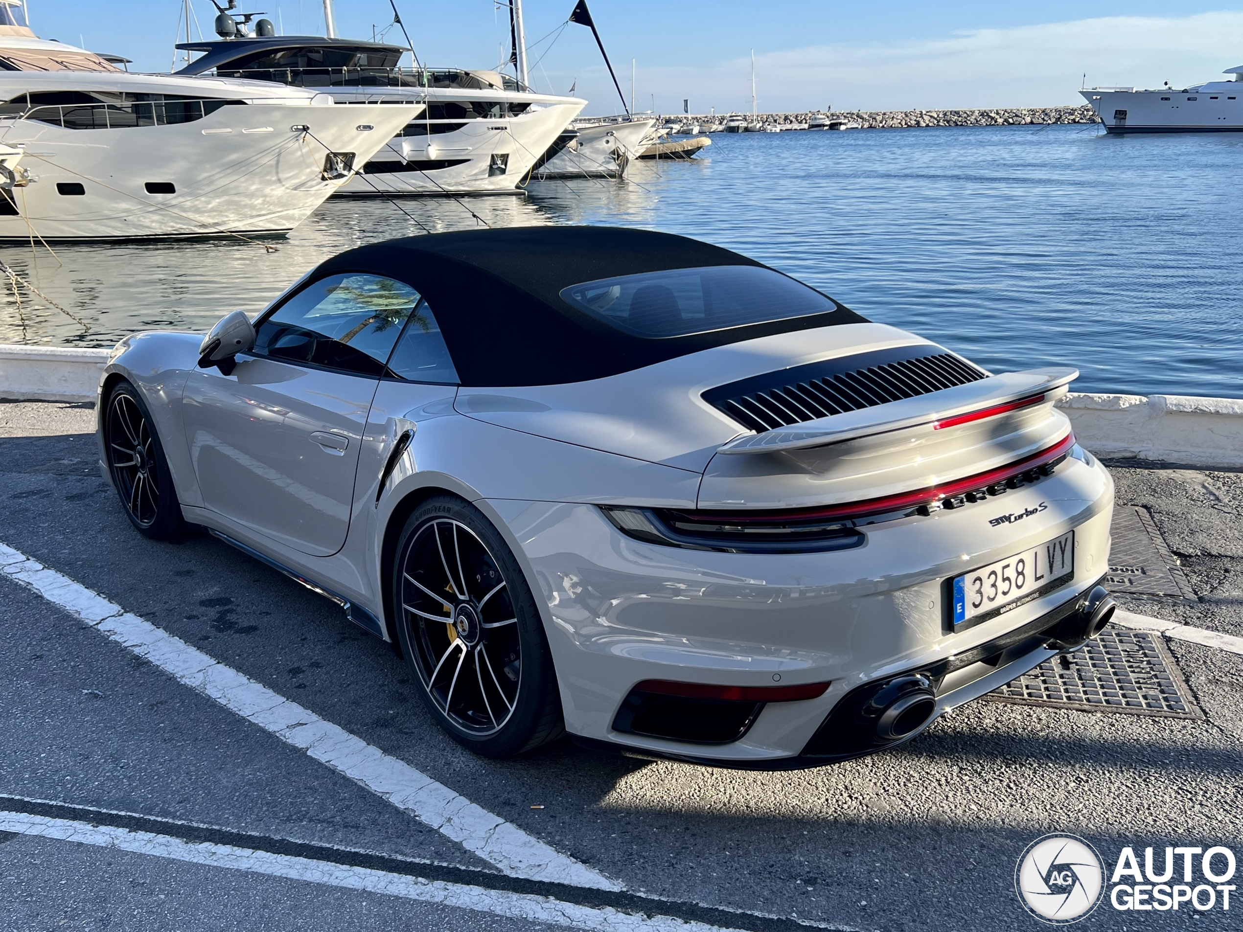 Porsche 992 Turbo S Cabriolet