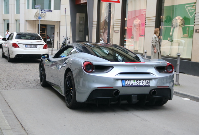 Ferrari 488 GTB