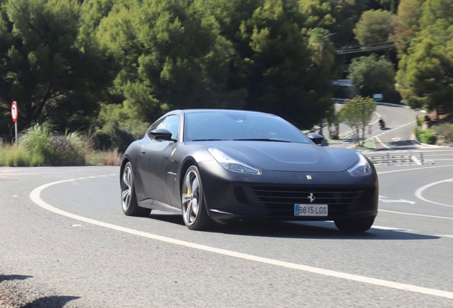 Ferrari GTC4Lusso