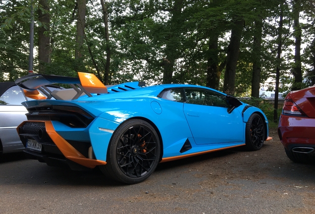 Lamborghini Huracán LP640-2 STO