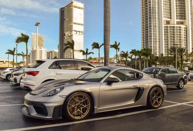 Porsche 718 Cayman GT4 RS Weissach Package