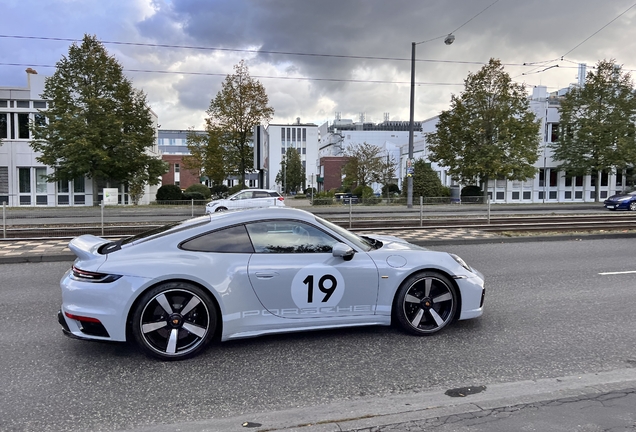 Porsche 992 Sport Classic