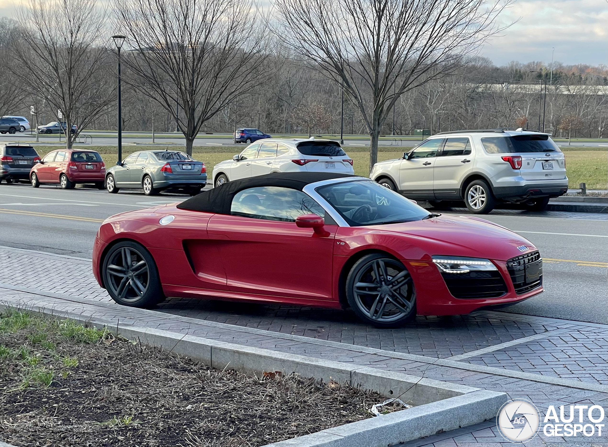 Audi R8 V10 Spyder 2013