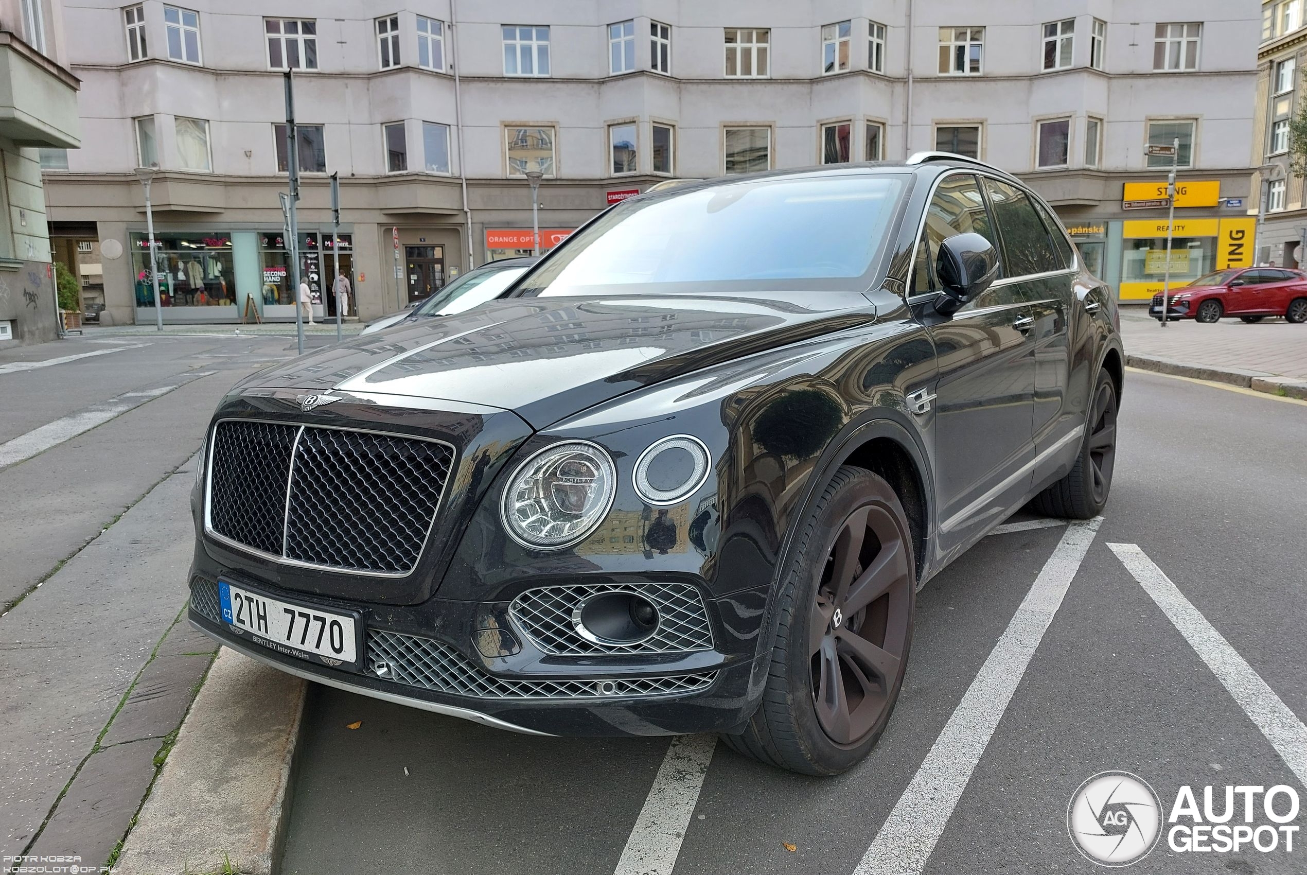 Bentley Bentayga V8