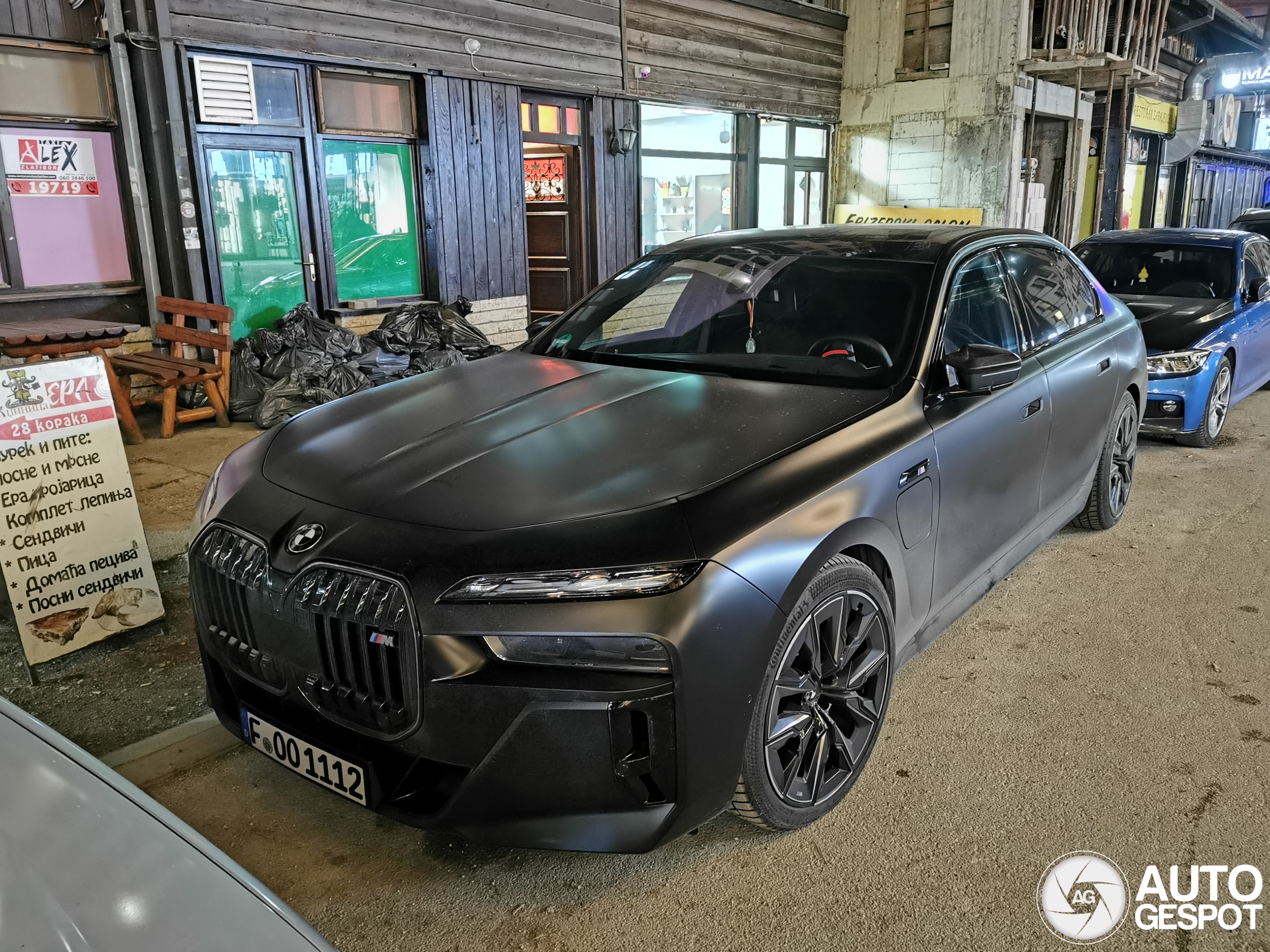 BMW M760e xDrive