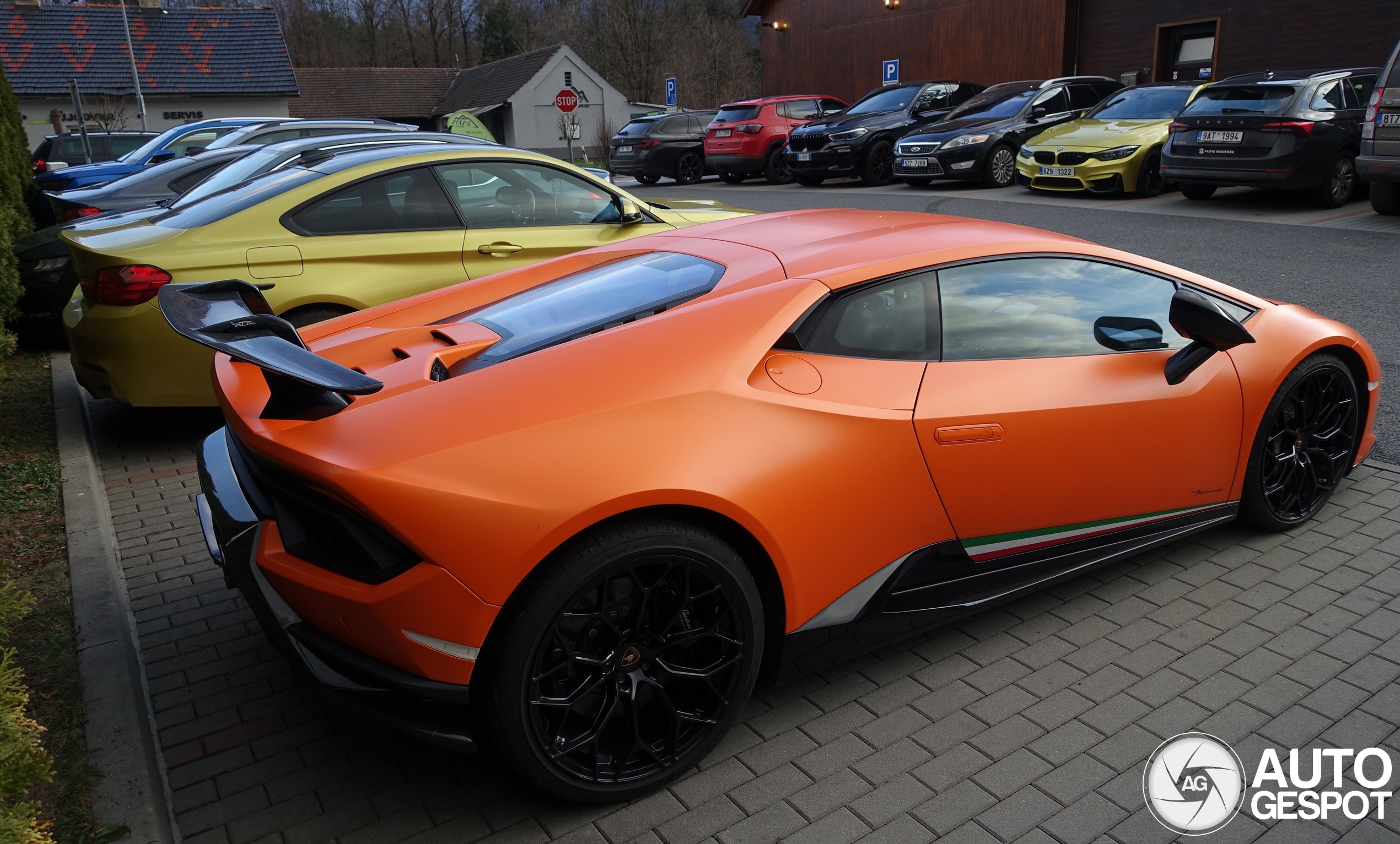 Lamborghini Huracán LP640-4 Performante