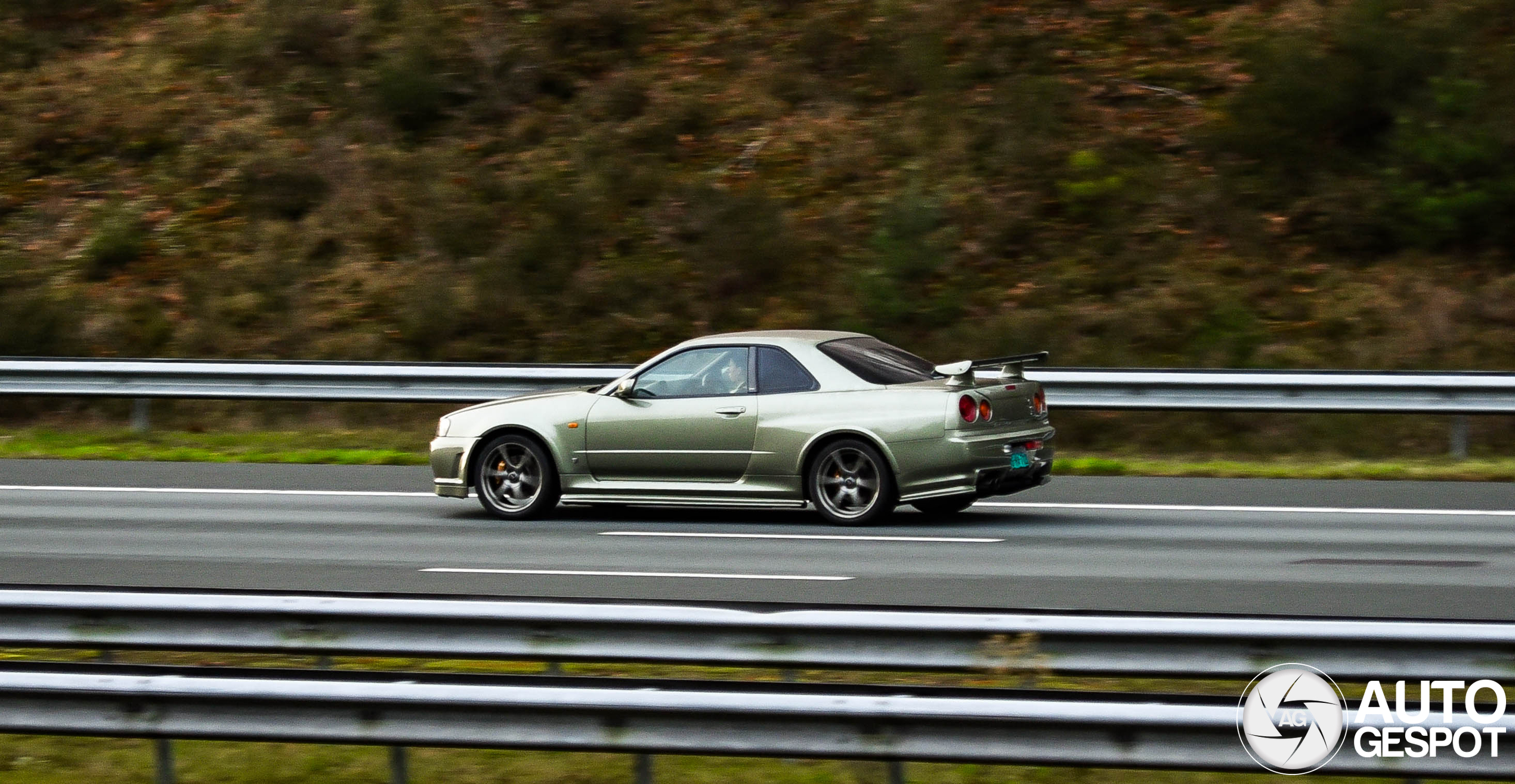 Nissan Skyline R34 GT-R V-Spec II Nür