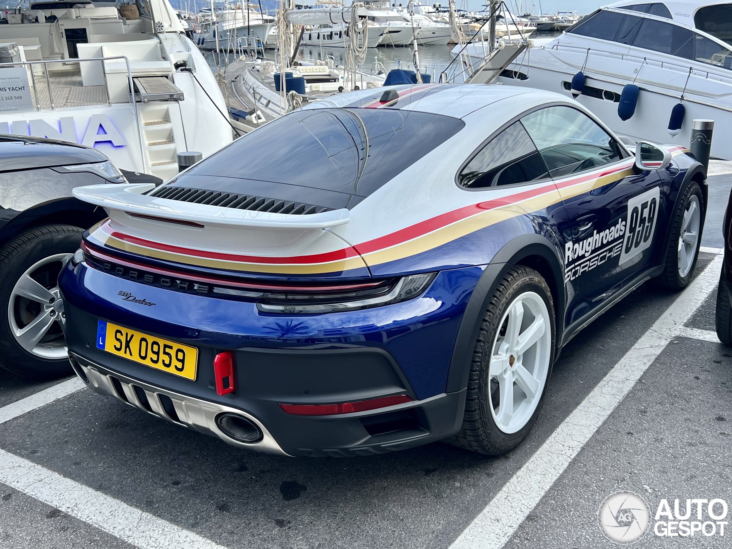 Porsche 992 Dakar