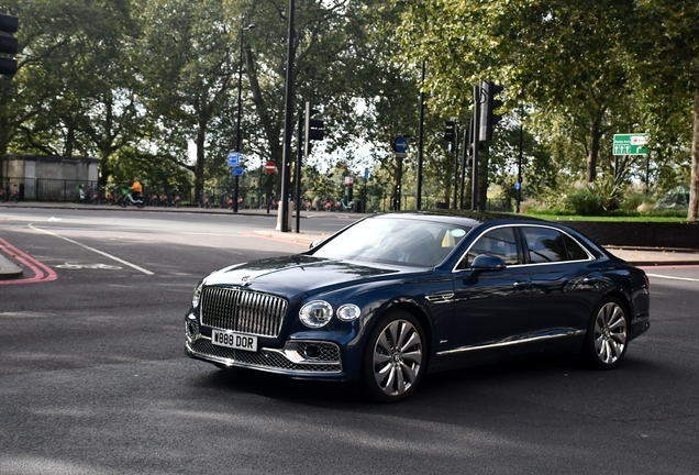 Bentley Flying Spur Hybrid Azure