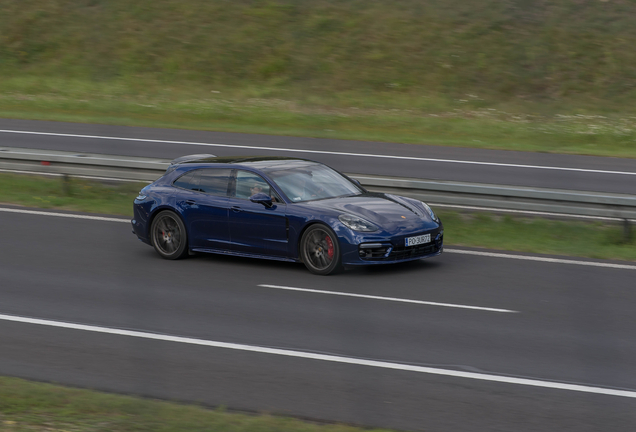 Porsche 971 Panamera GTS Sport Turismo MkII