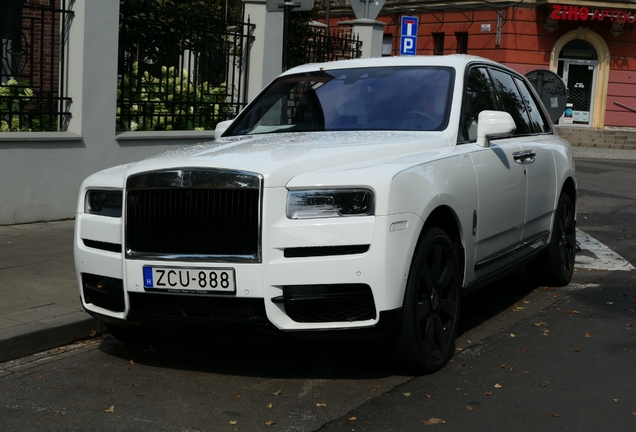 Rolls-Royce Cullinan Frozen Lakes Edition