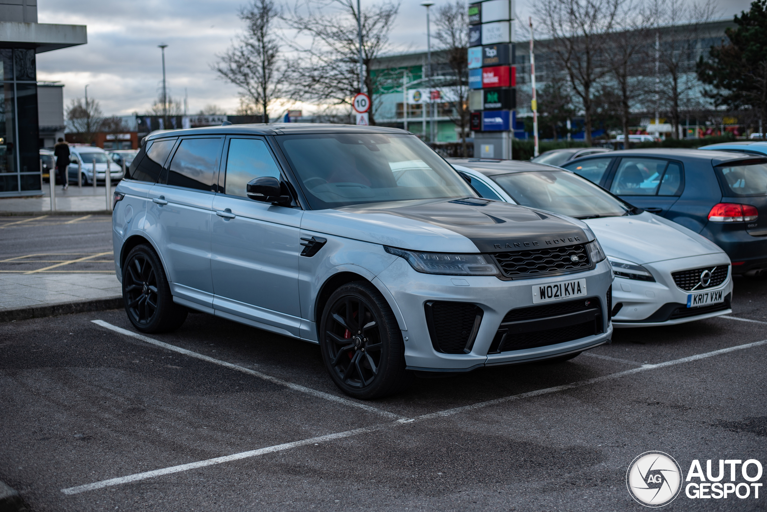 Land Rover Range Rover Sport SVR 2018 Carbon Edition