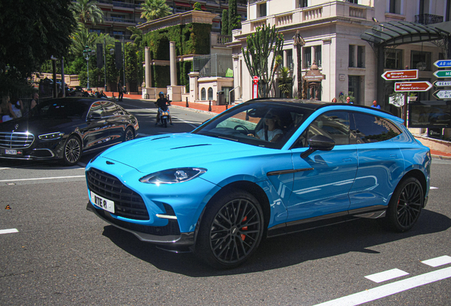 Aston Martin DBX707