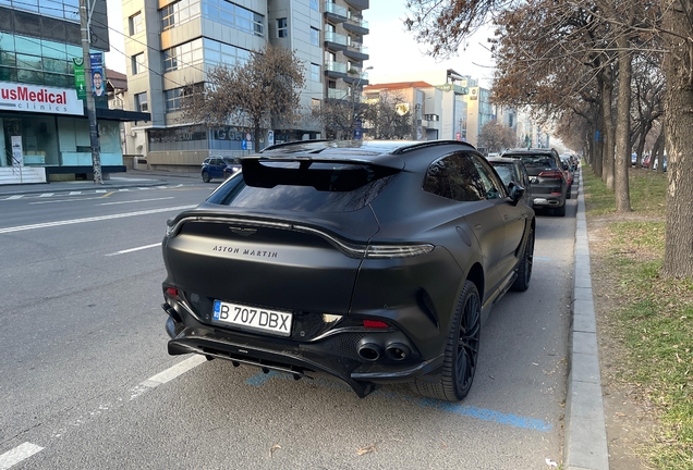 Aston Martin DBX707