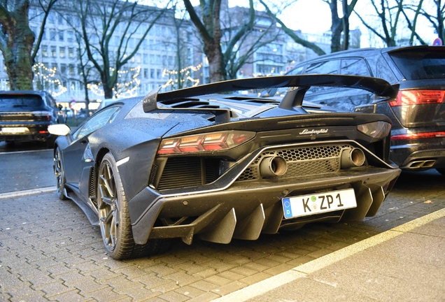 Lamborghini Aventador LP770-4 SVJ