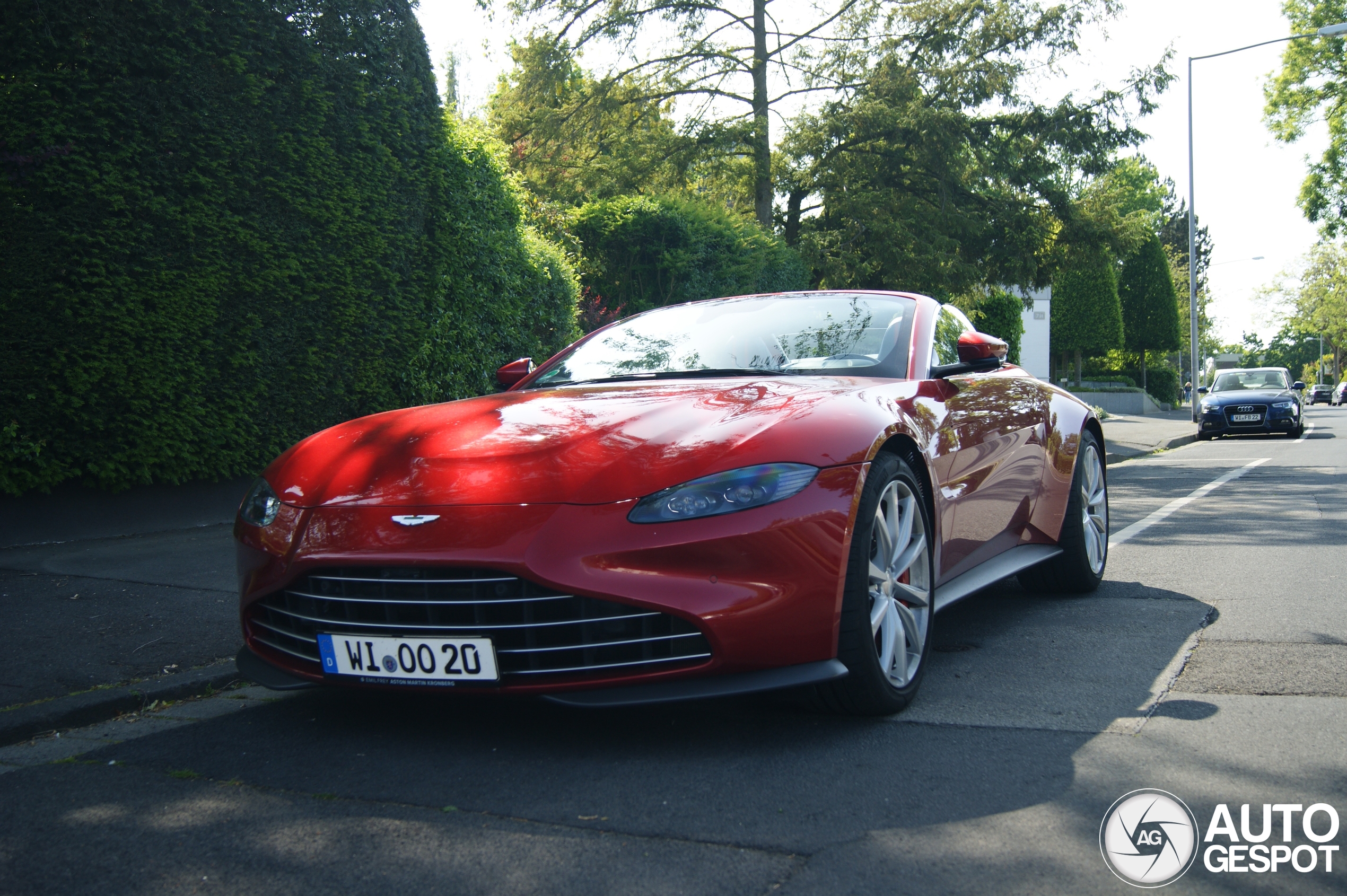 Aston Martin V8 Vantage Roadster 2020