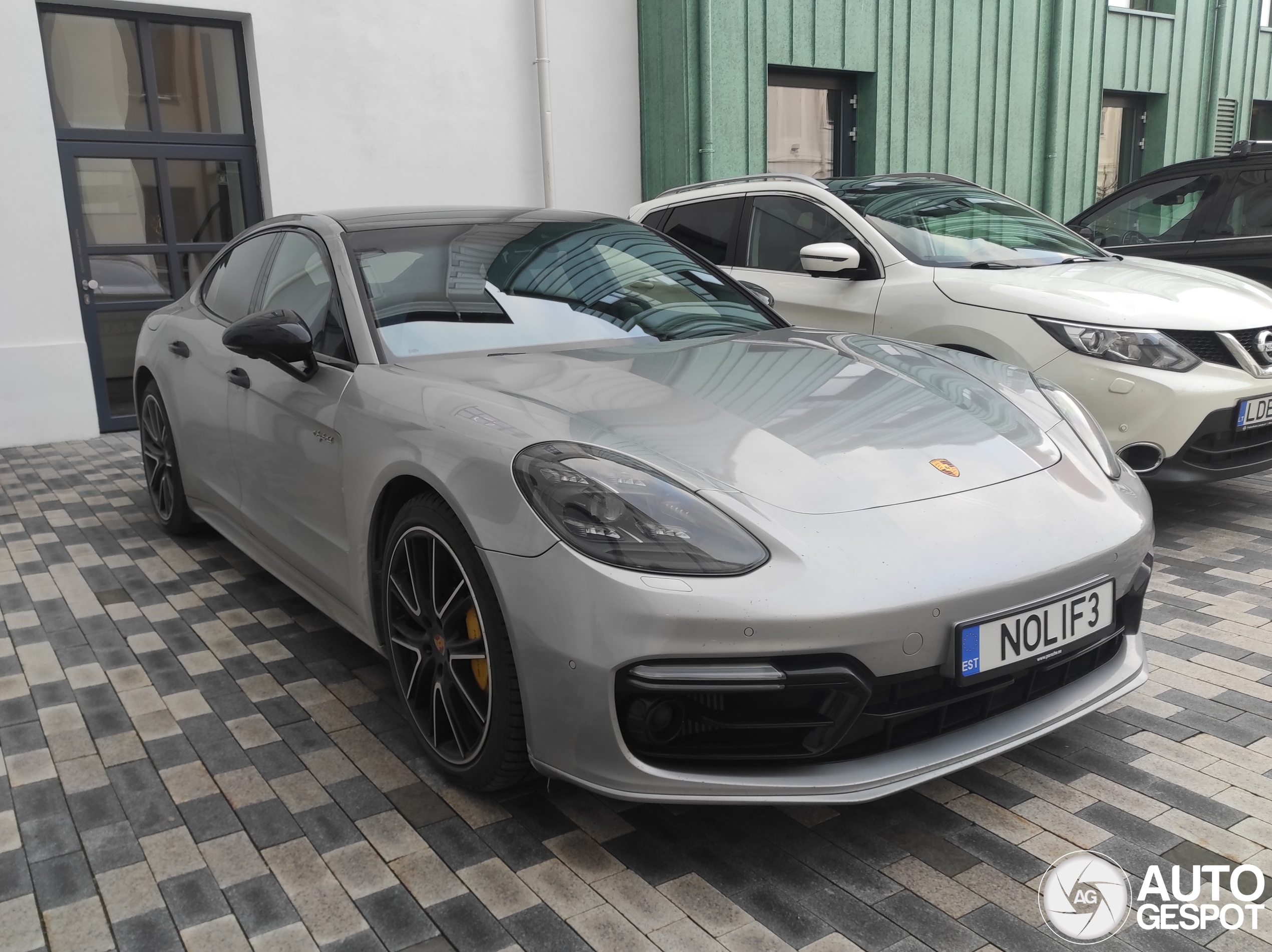 Porsche 971 Panamera Turbo S E-Hybrid