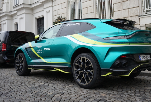 Aston Martin DBX707