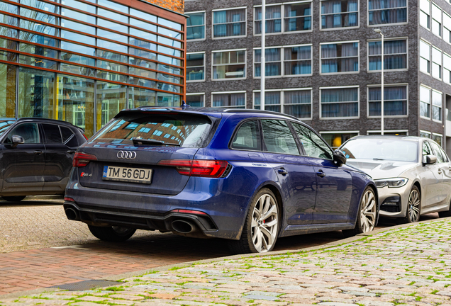 Audi RS4 Avant B9